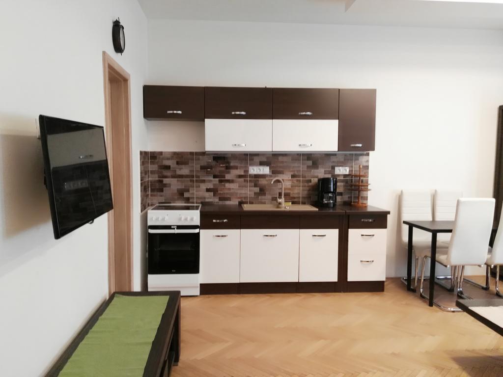 Belehradska * Prag